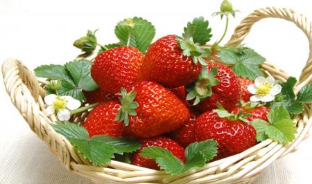 میوه ای که بیشترین آفت کُش را  در خود جای داده است 