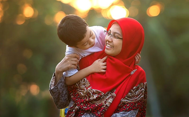 رابطه خوب با مادر و تاثیرات مثبت آن بر زندگی آینده 