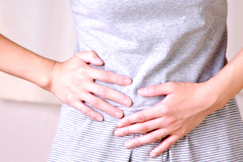  9دلیل شکم‌ درد در زنان 