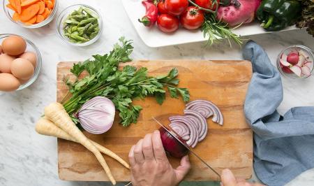 دیابتی ها این ماده حتما به سبدغذایی خود اضافه کنید 
